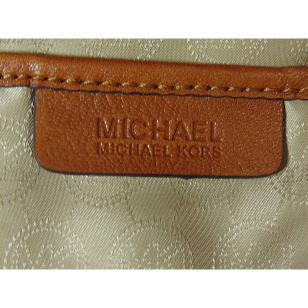 Michael Kors Vivian East West Shoulder Bag‎ Brown Leather Zip Pocket Tote
